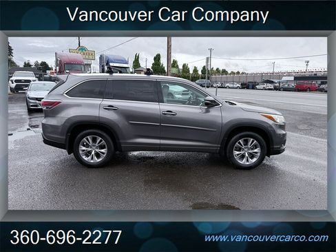 Used 2015 Toyota Highlander XLE AWD/4WD image 8