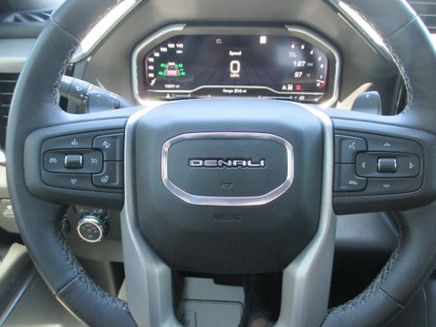 Used 2023 GMC Sierra 1500 Denali w/ Denali Reserve Package AWD/4WD image 14
