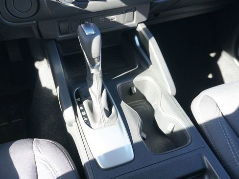 Used 2025 Nissan Frontier SV image 27