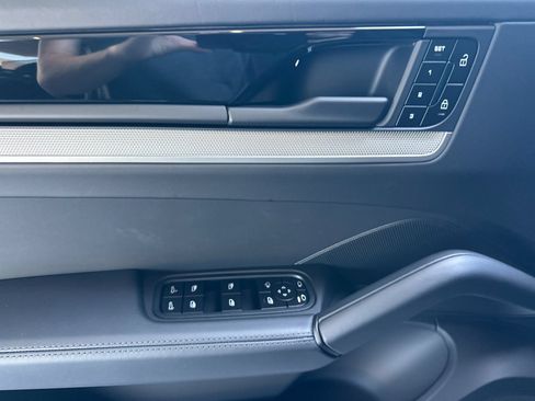 New 2026 Porsche Cayenne S AWD/4WD image 12