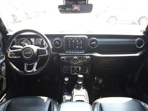Used 2021 Jeep Wrangler Unlimited Sahara w/ Cold Weather Group AWD/4WD image 16