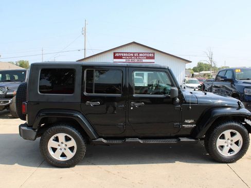 Used 2010 Jeep Wrangler Unlimited Sahara image 1