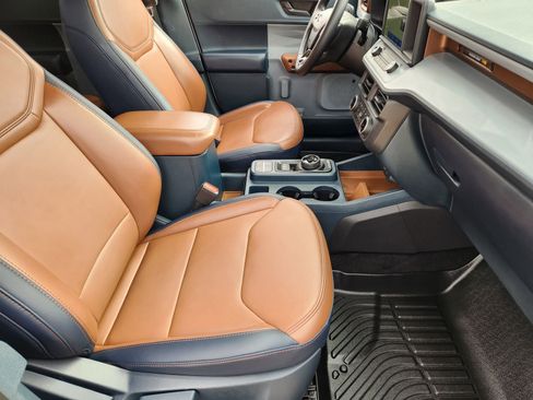 Used 2023 Ford Maverick Lariat w/ Lariat Luxury Package image 18