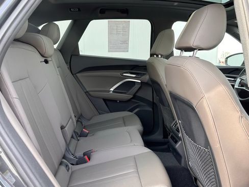 Used 2025 Audi Q5 Premium AWD/4WD image 23