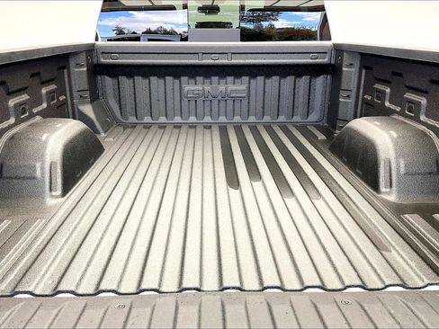 New 2026 GMC Sierra 1500 SLT w/ SLT Premium Plus Package image 11