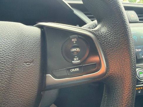 Used 2018 Honda Civic EX image 21
