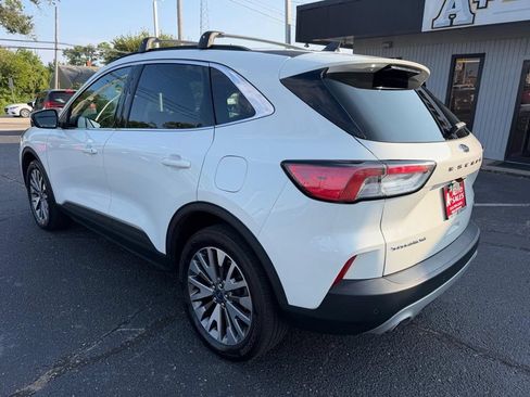 Used 2022 Ford Escape Titanium AWD/4WD image 10