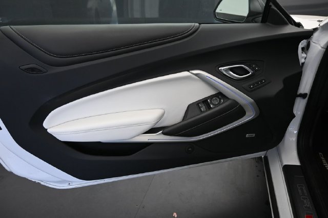 Used 2024 Chevrolet Camaro SS RWD image 16