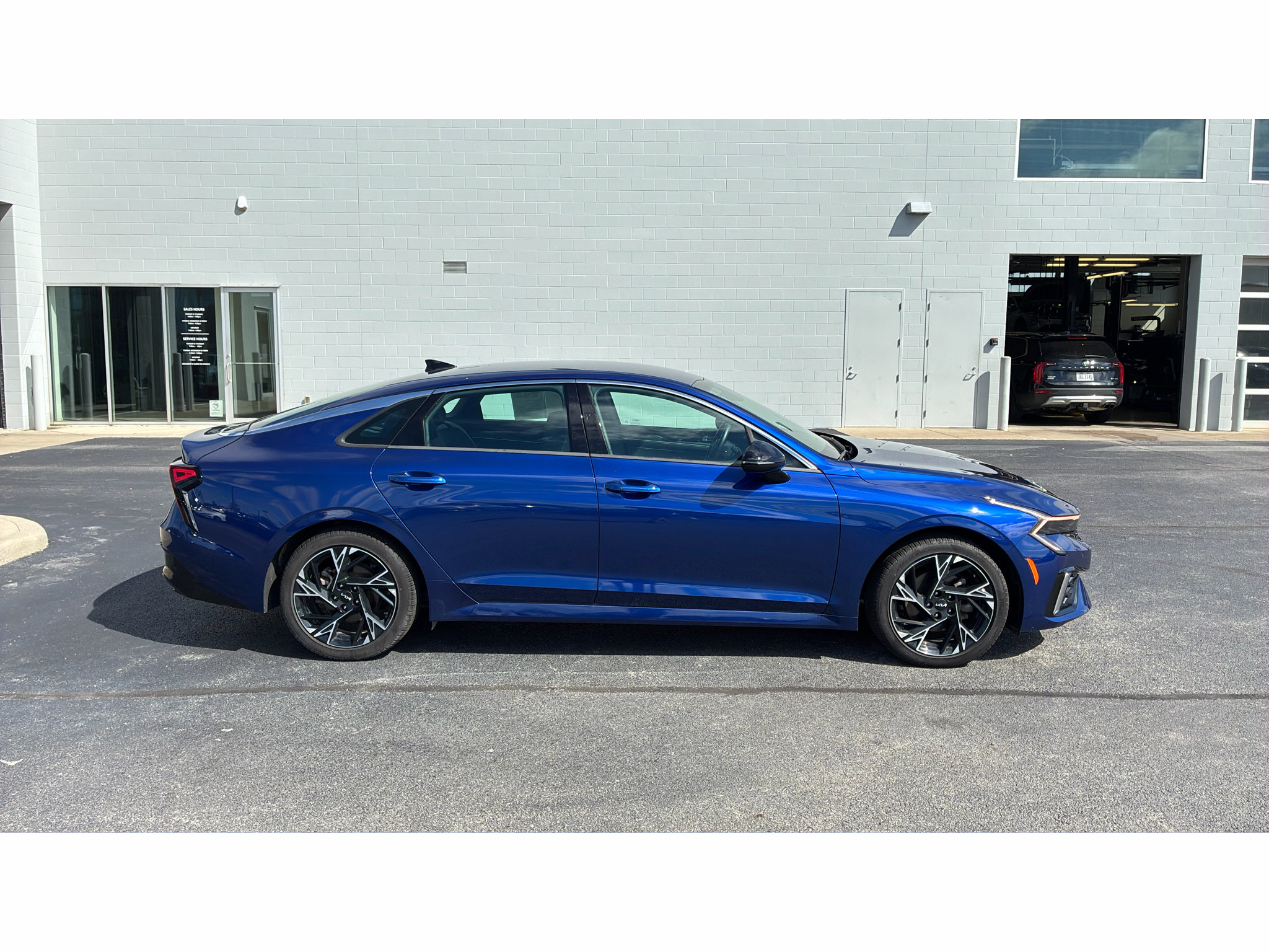 Used 2025 Kia K5 GT-Line AWD/4WD image 8