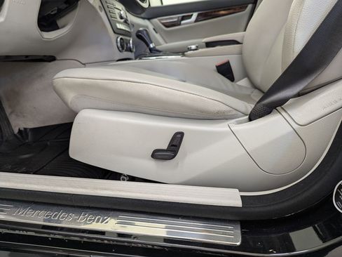 Used 2014 Mercedes-Benz C 250 C 250 Sport image 12