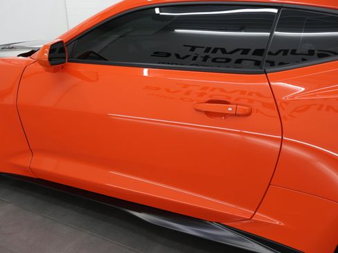 Used 2021 Chevrolet Camaro ZL1 RWD image 31