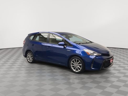 Used 2016 Toyota Prius V 5dr Wgn Five image 29