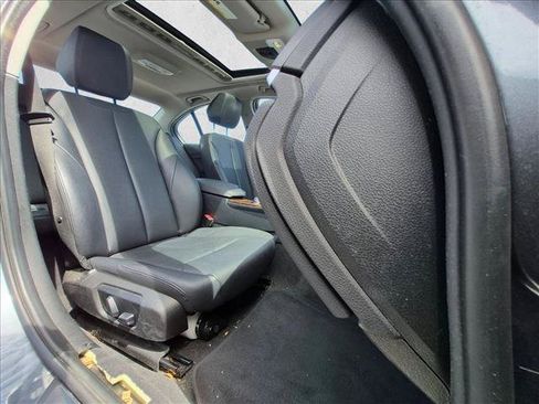 Used 2015 BMW 328i Sedan RWD image 18