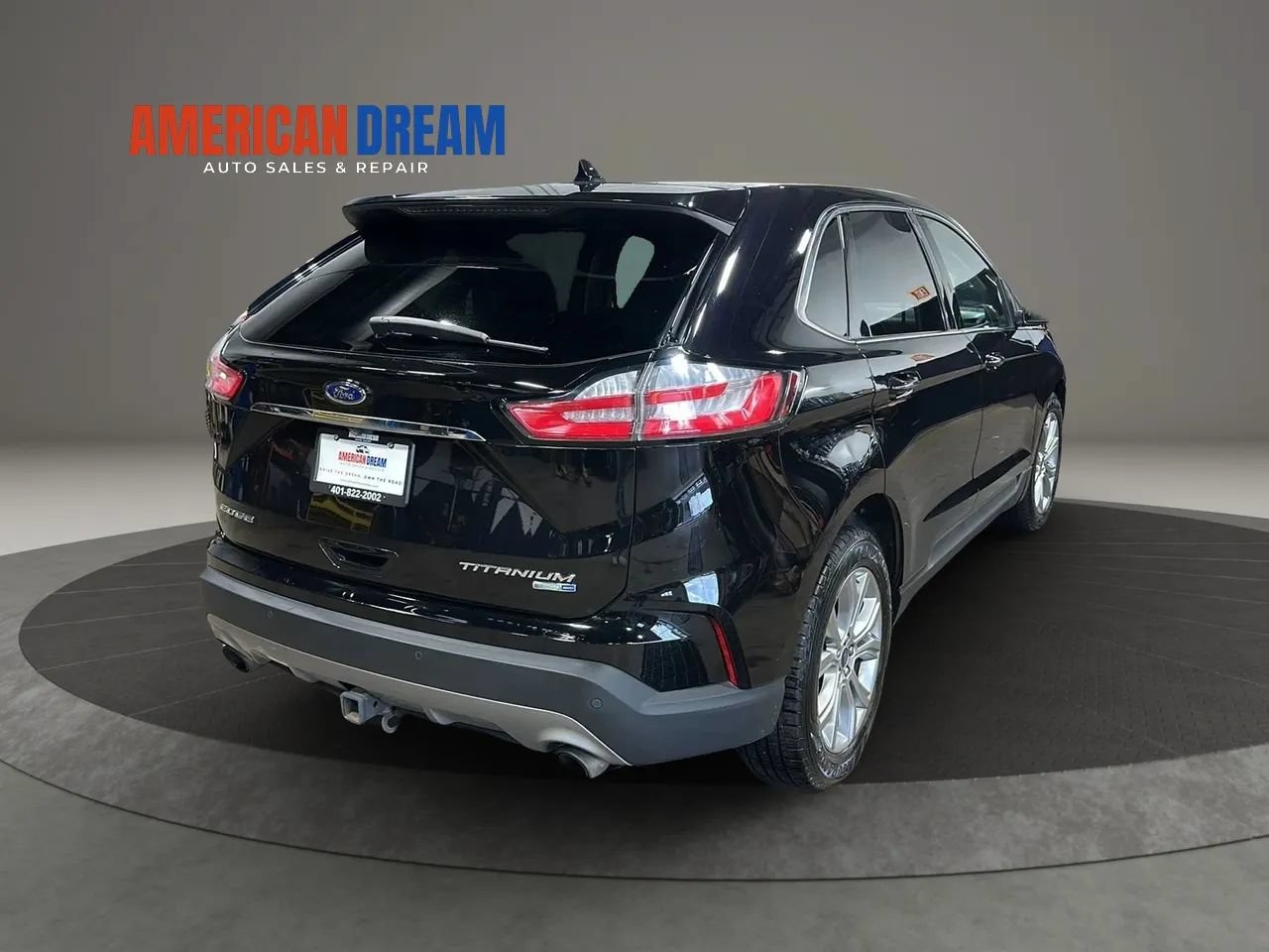 Used 2019 Ford Edge Titanium w/ Cold Weather Package AWD/4WD image 5