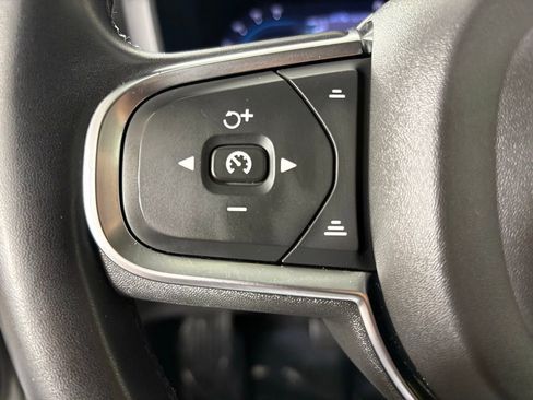 Used 2024 Volvo S60 B5 Core image 23