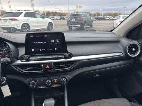 Used 2023 Kia Forte LXS image 10