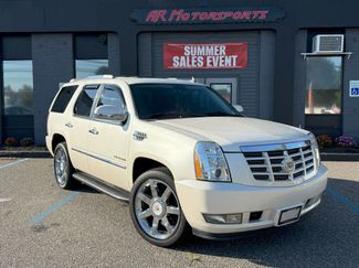 Used 2009 Cadillac Escalade AWD image 1