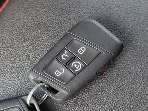 Used 2024 Volkswagen Jetta GLI Autobahn w/ GLI Black Package FWD image 35