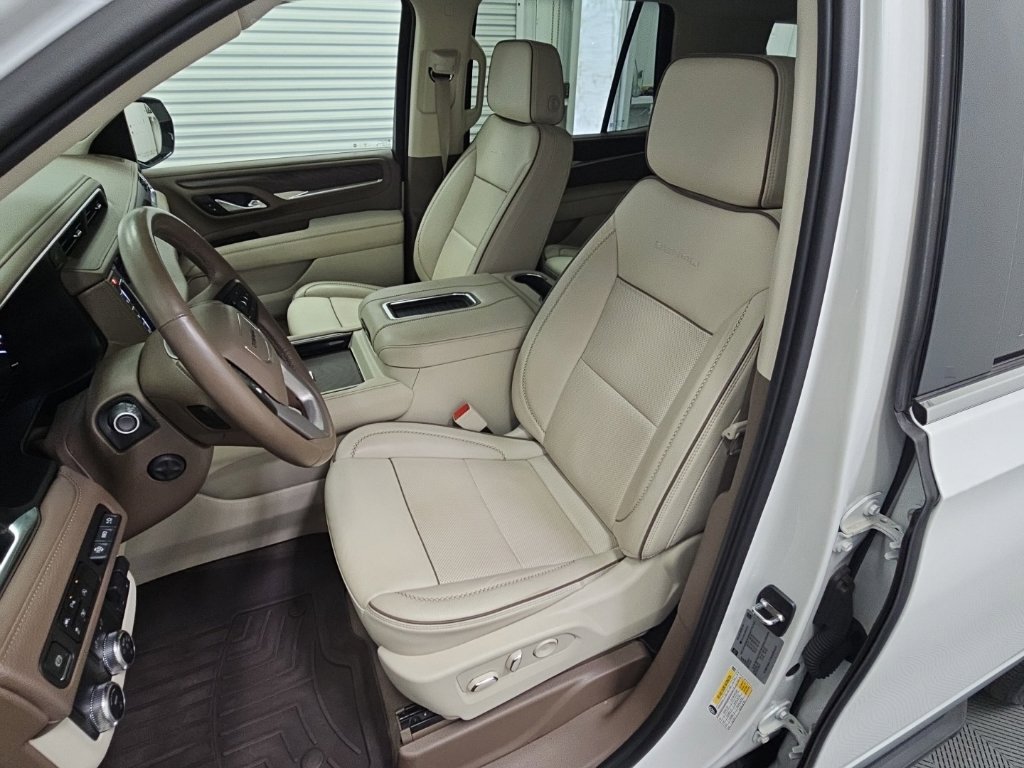 Used 2023 GMC Yukon Denali w/ Max Trailering Package RWD image 32