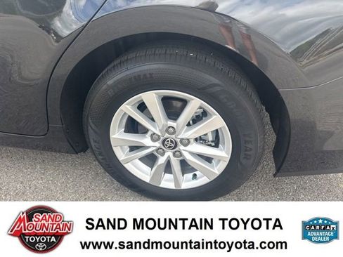 Used 2025 Toyota Camry LE image 8