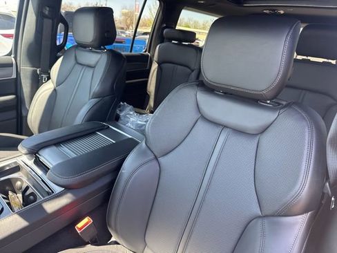 New 2026 Jeep Grand Wagoneer L Limited AWD/4WD image 11