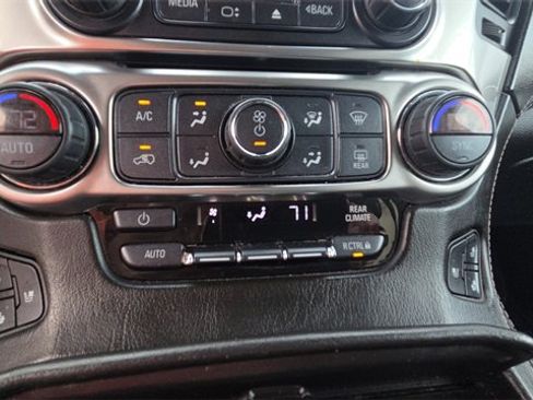 Used 2019 Chevrolet Tahoe Premier image 18