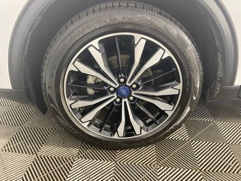 Used 2022 Ford Escape SE w/ SE Sport Appearance Package AWD/4WD image 24