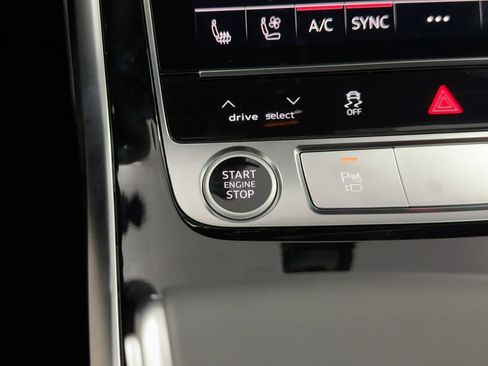 New 2026 Audi Q7 3.0T Premium Plus AWD/4WD image 19