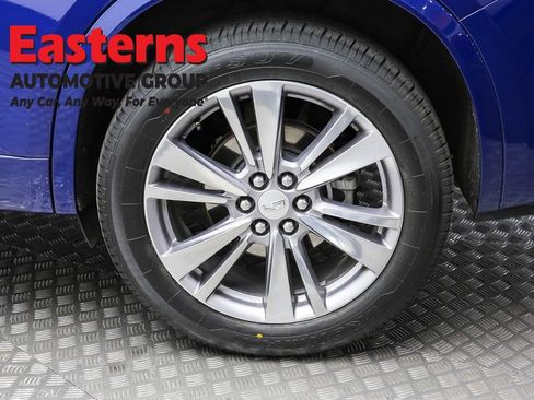 Used 2023 Cadillac XT6 Premium Luxury image 8