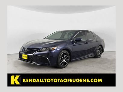 Used 2022 Toyota Camry SE w/ Cold Weather Package