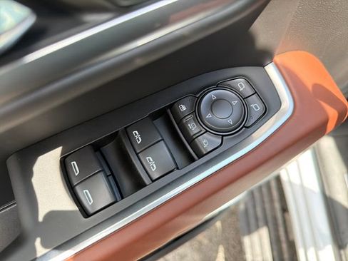 New 2026 GMC Sierra 2500 Denali Ultimate AWD/4WD image 17