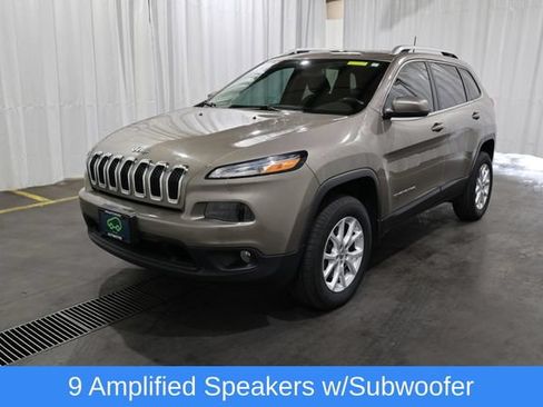 Used 2017 Jeep Cherokee Latitude w/ Safety/Convenience Group AWD/4WD image 6
