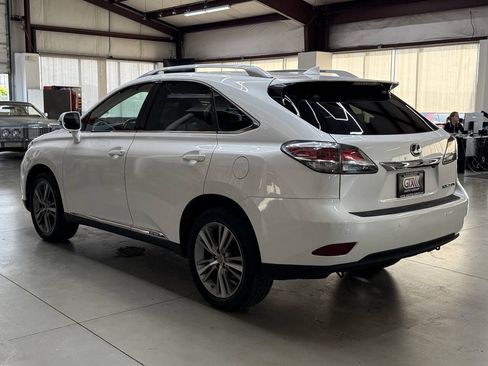 Used 2015 Lexus RX 450h AWD image 4