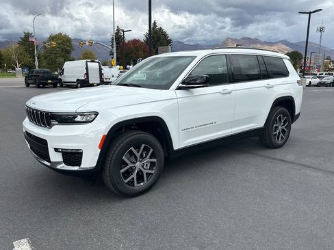 New 2025 Jeep Grand Cherokee L Limited w/ Luxury Tech Group II image 4