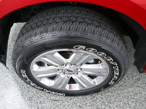 Used 2019 Ford F150 XLT w/ Equipment Group 302A Luxury image 11