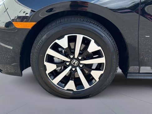 Certified 2026 Honda Odyssey EX-L image 11