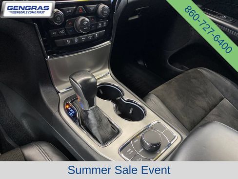 Used 2020 Jeep Grand Cherokee Laredo w/ Quick Order Package 2BN North AWD/4WD image 18