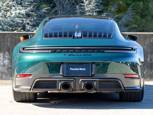Certified 2025 Porsche 911 Carrera GTS RWD image 10