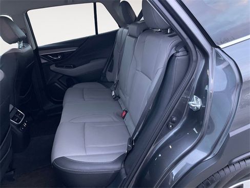 Used 2023 Subaru Outback Limited image 13