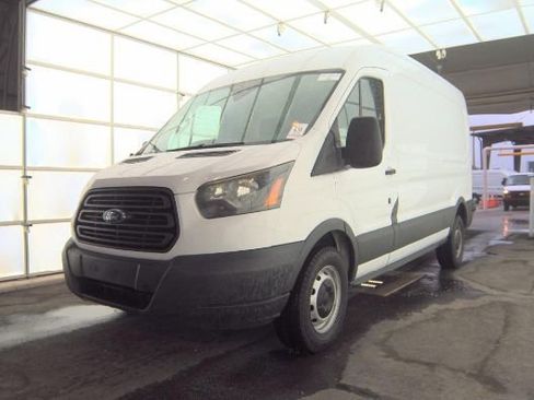 Used 2015 Ford Transit 250 148 Medium Roof RWD image 3