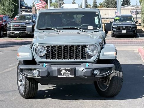 Used 2024 Jeep Wrangler Unlimited AWD/4WD image 3