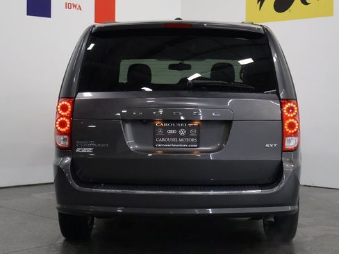 Used 2015 Dodge Grand Caravan SXT w/ UConnect Hands-Free Group image 11