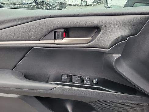 Used 2025 Toyota Camry LE w/ Convenience Package AWD/4WD image 17