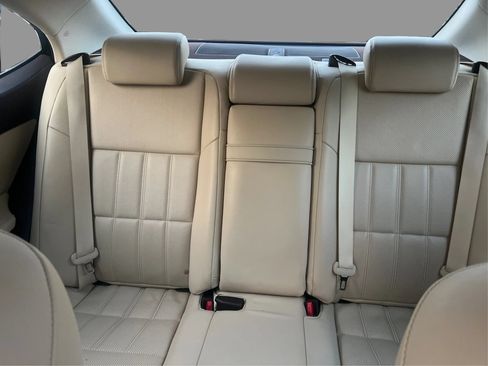 Used 2017 Lexus ES 350 w/ Luxury Package FWD image 17