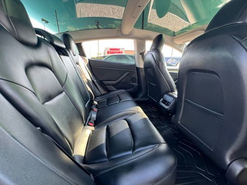 Used 2021 Tesla Model 3 Standard Range Plus image 16