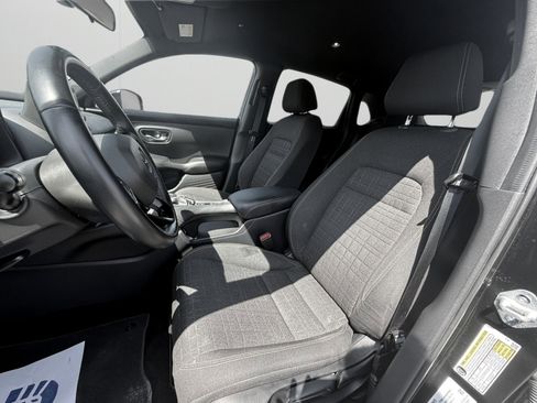 Used 2025 Honda HR-V Sport image 4