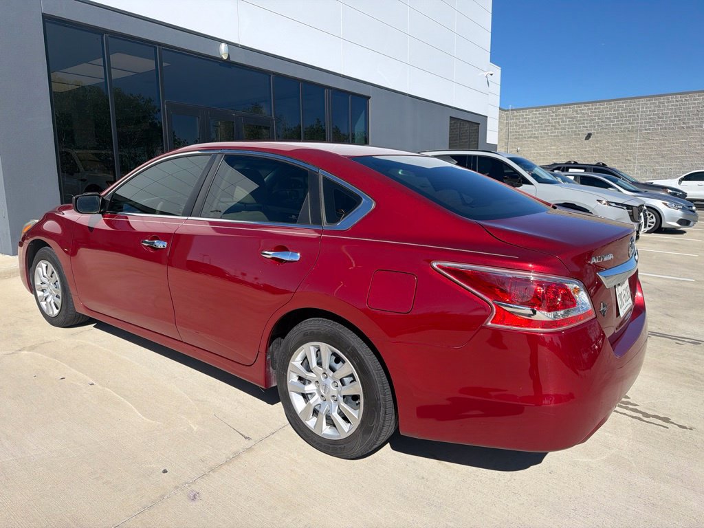 Used 2014 Nissan Altima 2.5 S FWD image 9