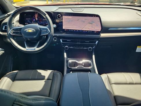 New 2026 Chevrolet Traverse High Country FWD image 5