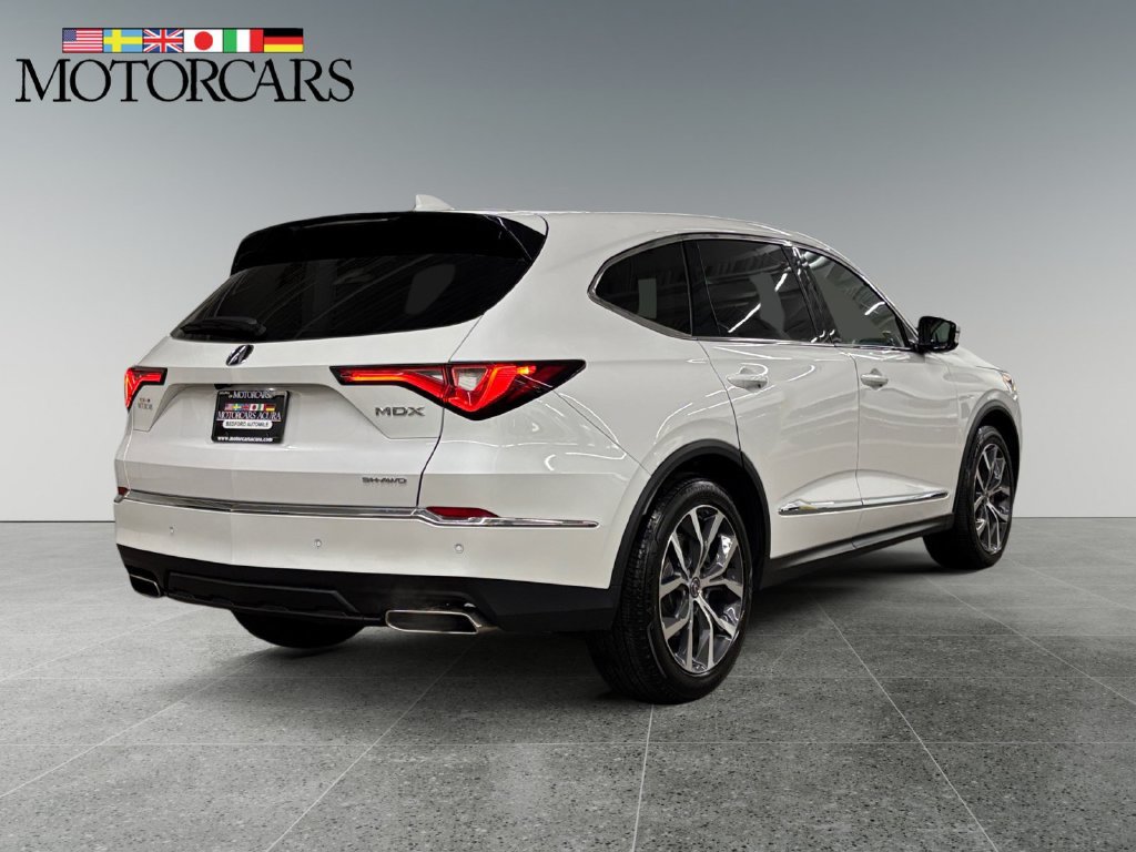 Certified 2024 Acura MDX w/ Technology Package AWD/4WD image 3