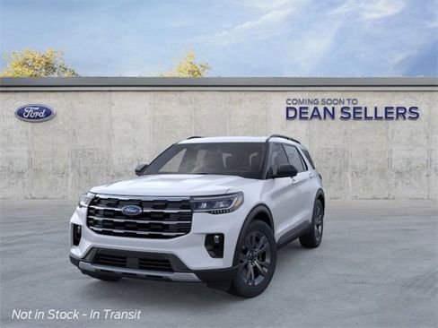 New 2026 Ford Explorer Active image 2
